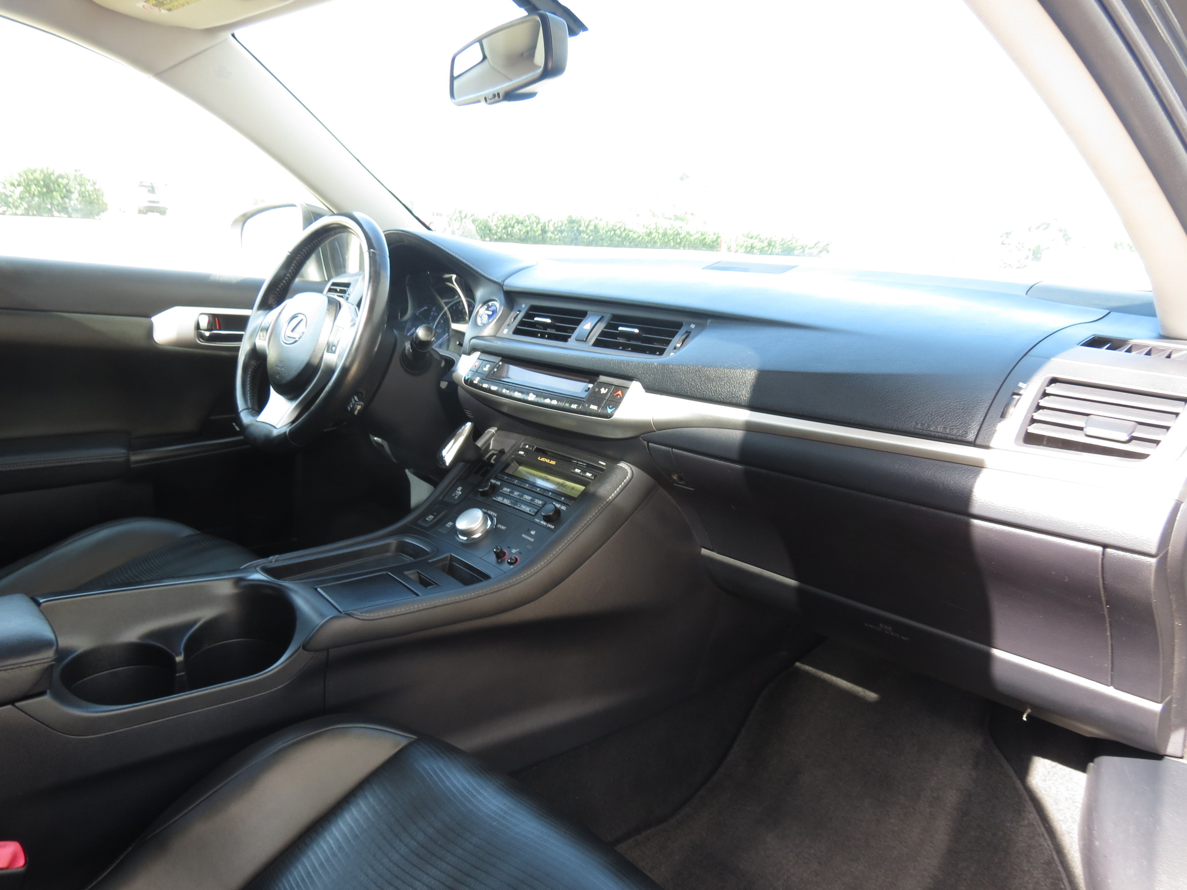 Used 2011 Lexus CT 200h Premium w/ Premium Audio Pkg FWD image 29