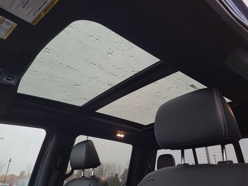 Certified 2022 Ford F250 Lariat w/ Lariat Ultimate Package image 21