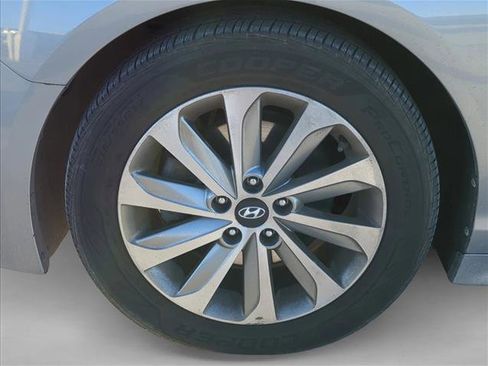 Used 2016 Hyundai Sonata Sport w/ Option Group 1V image 6