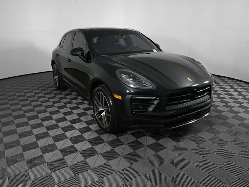 Used 2024 Porsche Macan S w/ Premium Plus Package image 23