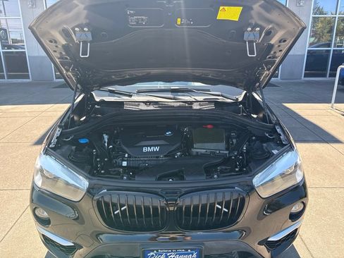 Used 2018 BMW X1 xDrive28i w/ Convenience Package AWD/4WD image 3