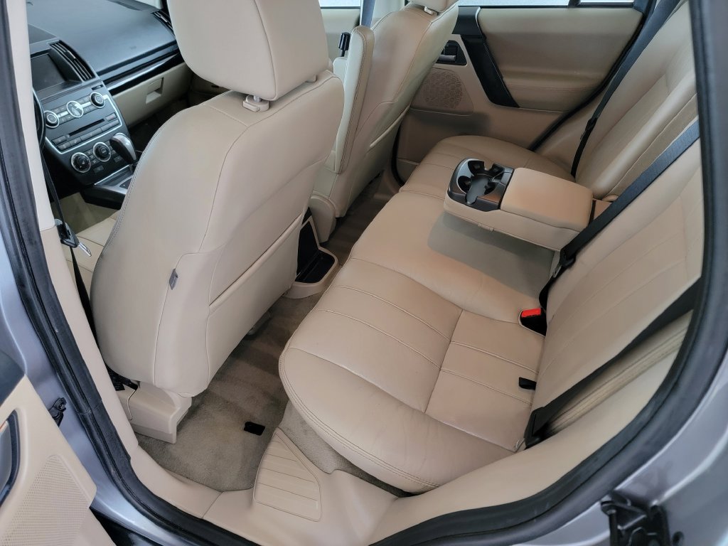 Used 2013 Land Rover LR2 AWD/4WD image 14