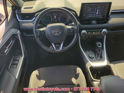 Certified 2022 Toyota RAV4 SE w/ Convenience Package AWD/4WD image 12