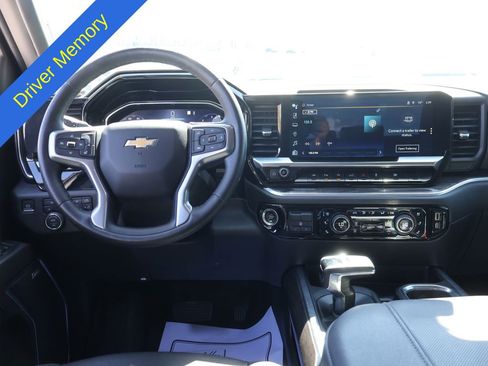 Used 2023 Chevrolet Silverado 1500 LTZ image 18