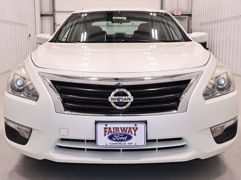 Used 2015 Nissan Altima 2.5 S w/ Power Driver Seat Package FWD image 4