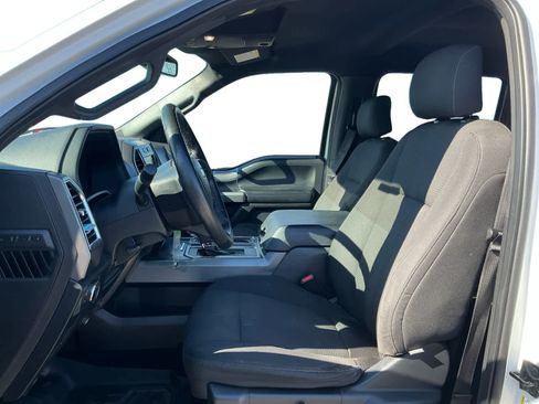 Used 2015 Ford F150 XLT w/ Equipment Group 302A Luxury image 9