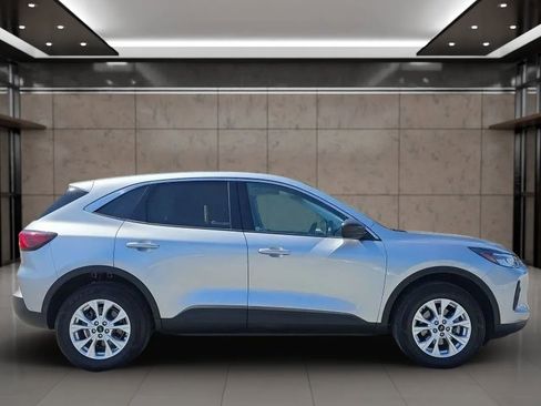 Used 2023 Ford Escape Active AWD/4WD image 9