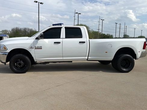 Used 2016 RAM 3500 Tradesman w/ Chrome Appearance Group image 10