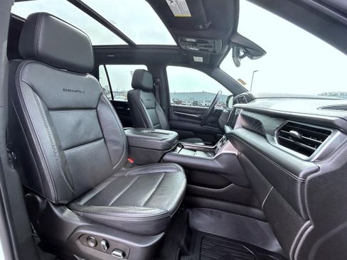 Used 2022 GMC Yukon Denali image 16