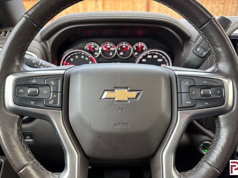 Used 2020 Chevrolet Silverado 1500 LTZ w/ LTZ Premium Package image 27