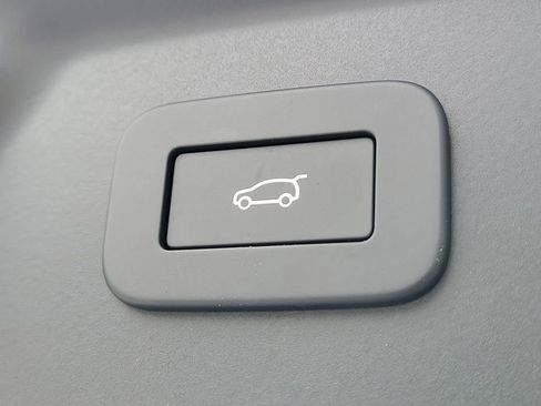 New 2026 Land Rover Range Rover Velar Dynamic SE image 12