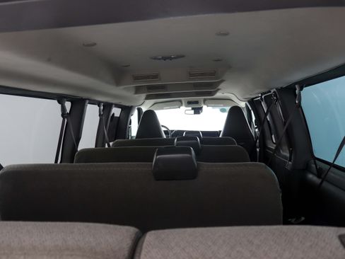 Used 2020 Chevrolet Express 3500 LT w/ LT Preferred Equipment Group RWD image 13