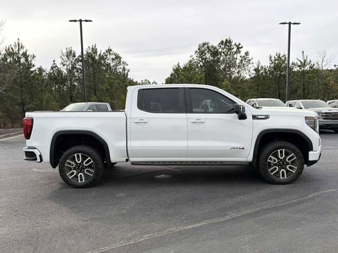 Used 2024 GMC Sierra 1500 AT4 w/ Technology Package image 33