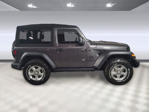Used 2021 Jeep Wrangler Freedom Edition image 8