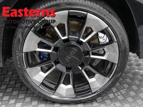 Used 2023 BMW XM w/ M Driver's Package AWD/4WD image 34