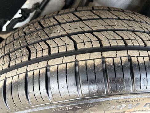 Used 2025 Hyundai Kona Limited image 8