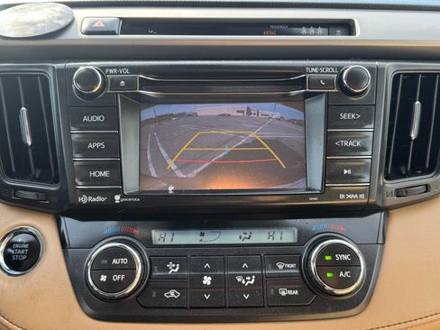 Used 2018 Toyota RAV4 XLE image 17