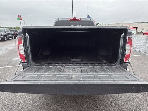 Used 2021 GMC Canyon Denali image 5