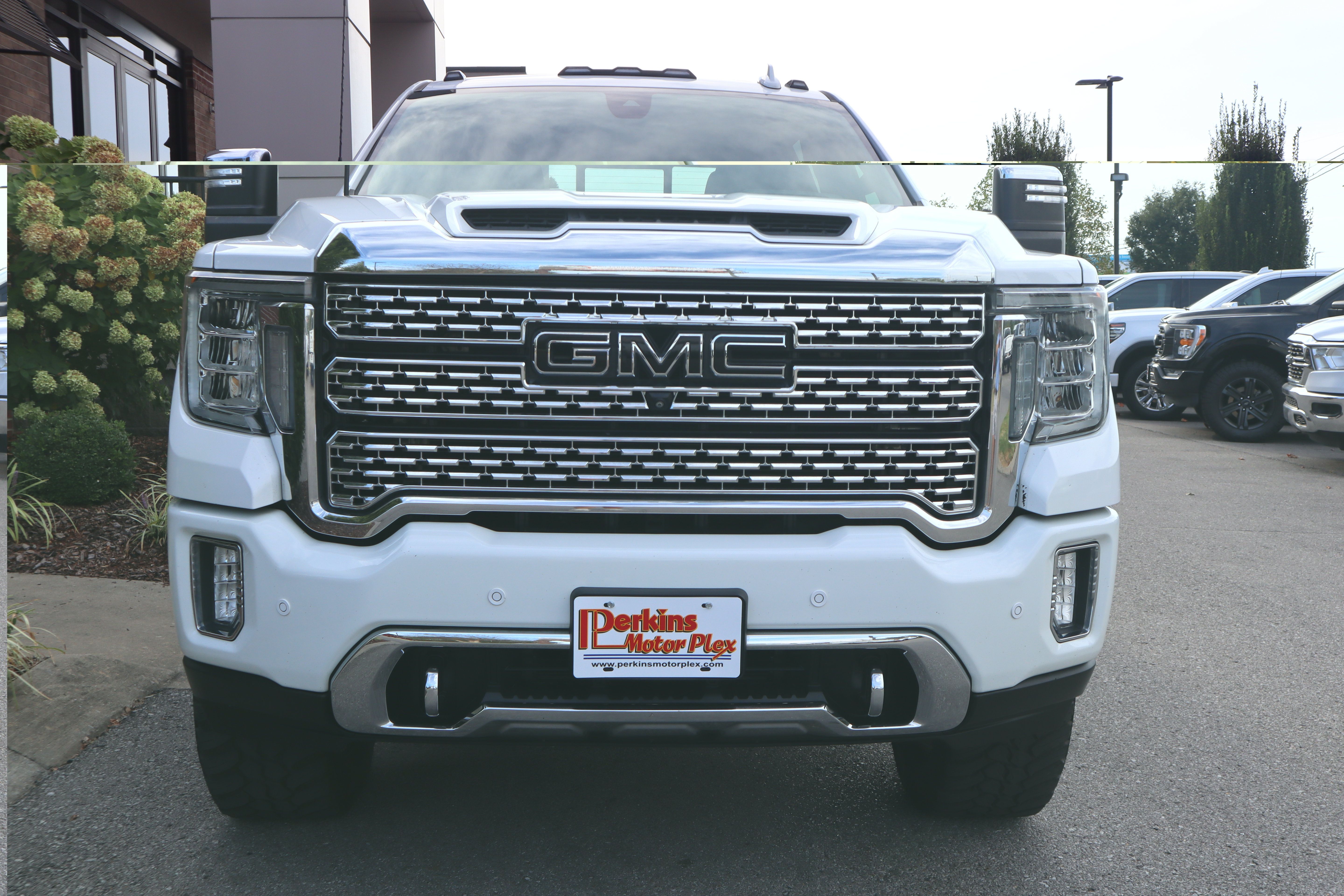 Used 2020 GMC Sierra 2500 Denali w/ Denali Ultimate Package AWD/4WD image 4