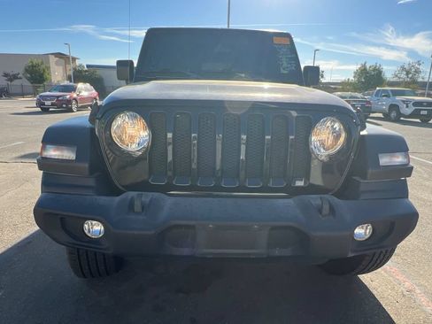 Used 2022 Jeep Wrangler Unlimited Sport AWD/4WD image 3
