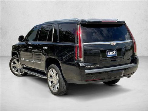 Used 2019 Cadillac Escalade Luxury RWD image 12