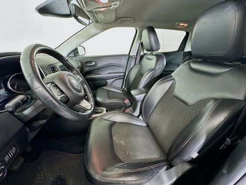 Used 2018 Jeep Compass Latitude w/ Popular Equipment Group image 13