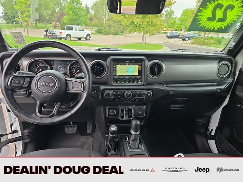 Used 2022 Jeep Gladiator Sport AWD/4WD image 13