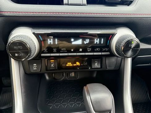 Certified 2025 Toyota RAV4 SE AWD/4WD image 23