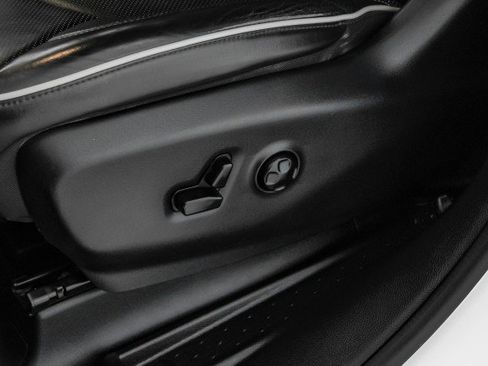 Used 2019 Chrysler Pacifica Limited w/ Advanced Safetytec Group image 31