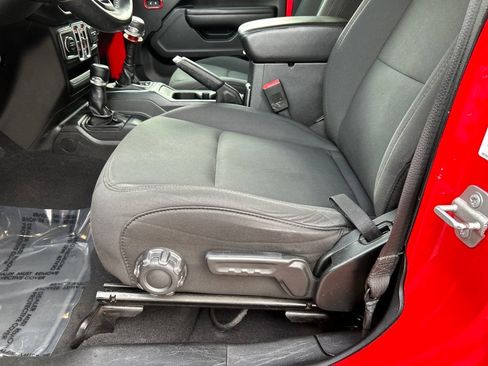 Used 2018 Jeep Wrangler Unlimited Sport S image 15