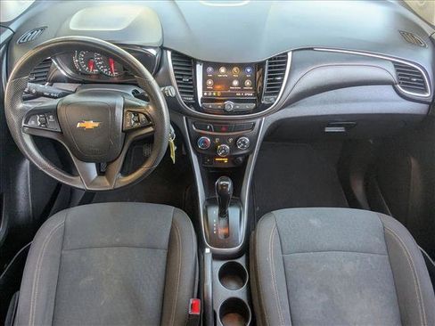 Used 2020 Chevrolet Trax LS w/ Tint and Cruise Package FWD image 17