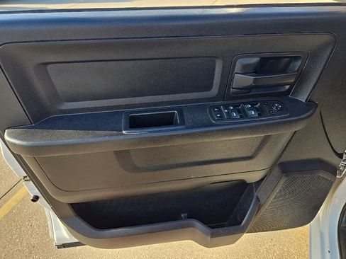 Used 2014 RAM 3500 Tradesman w/ Max Tow Package image 11