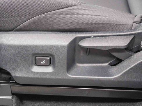 Used 2025 Toyota Tacoma SR5 RWD image 27