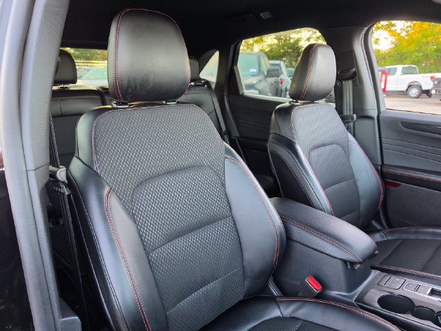 Used 2025 Ford Escape ST-Line Select AWD/4WD image 19