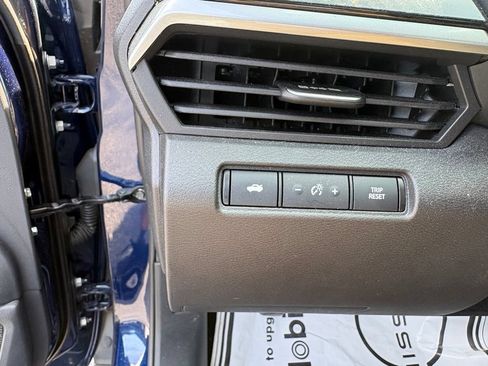 Used 2024 Nissan Altima 2.5 SR w/ SR Premium Package FWD image 12