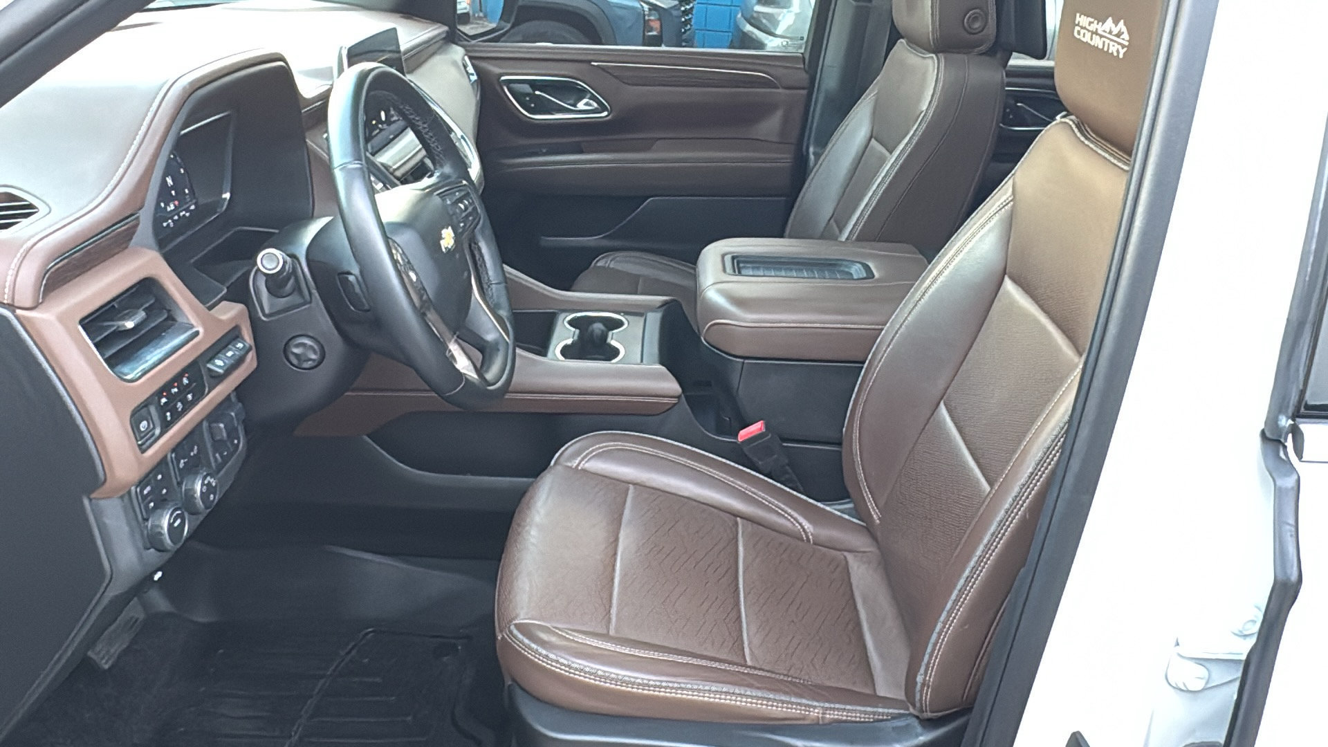 Certified 2023 Chevrolet Tahoe High Country w/ Premium Package AWD/4WD image 21
