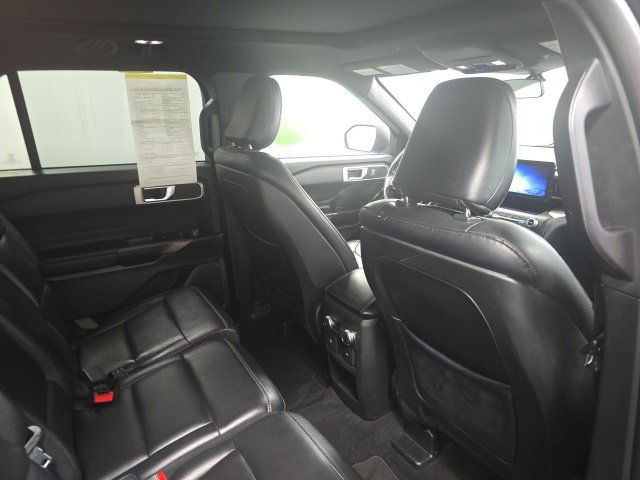Used 2020 Ford Explorer XLT w/ Equipment Group 202A AWD/4WD image 25