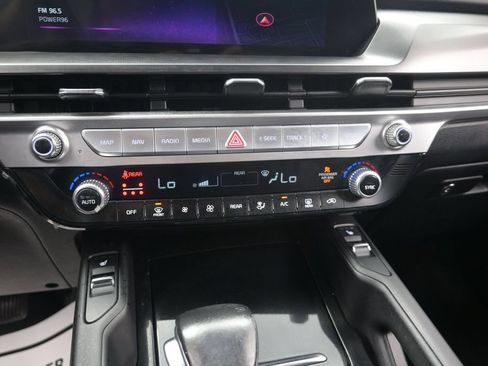 Used 2024 Kia Telluride S w/ S Sunroof Package AWD/4WD image 14