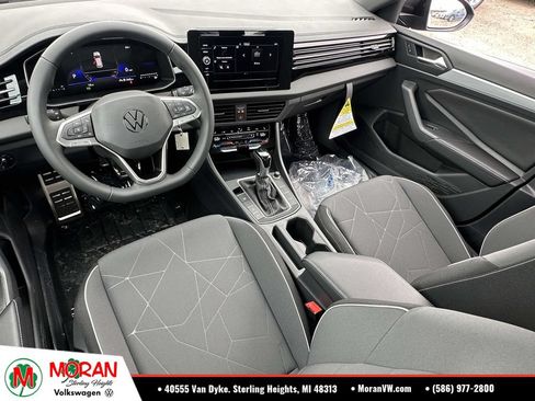 Used 2026 Volkswagen Jetta Sport FWD image 9