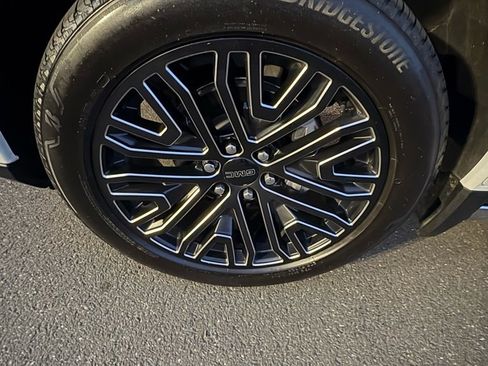 Used 2024 GMC Sierra 1500 Denali w/ Denali Reserve Package image 15