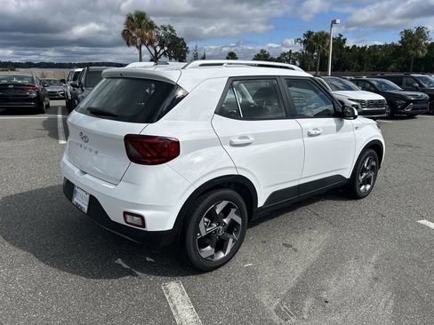 New 2026 Hyundai Venue SEL image 11