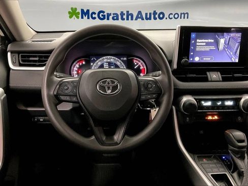Used 2024 Toyota RAV4 LE AWD/4WD image 7