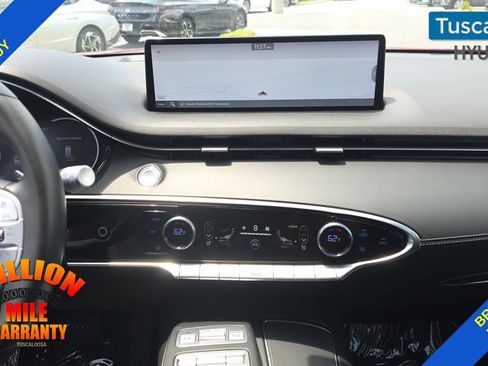 Used 2025 Genesis GV70 2.5T AWD/4WD image 27