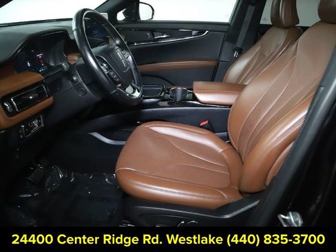 Used 2023 Lincoln Nautilus Reserve AWD/4WD image 19