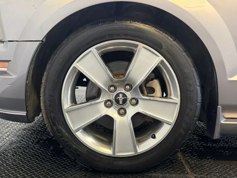 Used 2006 Ford Mustang GT Premium RWD image 35