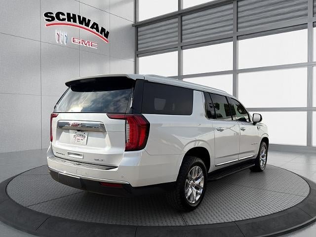 Used 2023 GMC Yukon XL SLT AWD/4WD image 4