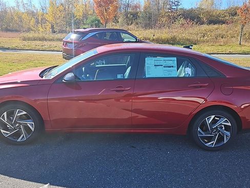 New 2025 Hyundai Elantra Sport w/ Cargo Package image 4