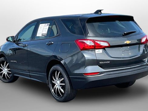 Used 2019 Chevrolet Equinox LS FWD image 9