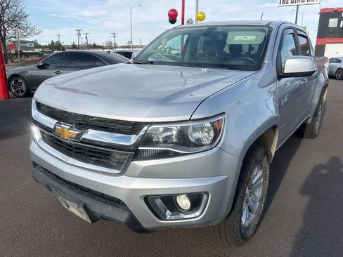 Used 2018 Chevrolet Colorado LT w/ LT Convenience Package image 3
