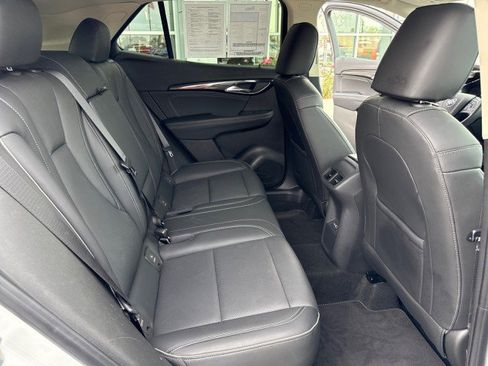 Used 2023 Buick Envision Essence image 27